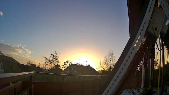 Es ist erst kurz vor Fünf aber die Sonne geht schon unter. Nicht schön für die Stimmung.